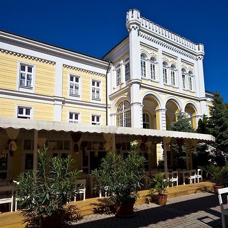 Hotel Astoria Balatonfured Exterior photo
